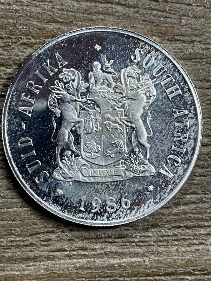 1986 *** Silver Proof R1 *** stunning toning