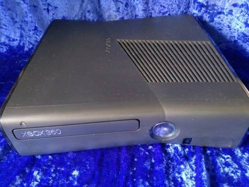 XBOX 360 SLIM CONSOLE ONLY-LOST PARENTAL LOCK CODE