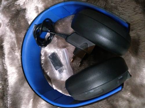 PLAYSTATION 4 WIRELESS HEADSET 2.0