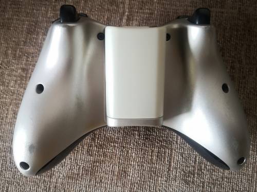 GENUINE MICROSOFT XBOX 360 WIRELESS CONTROLLER (SILVER)