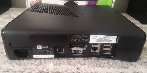 XBOX 360 SLIM CONSOLE-UNIT IS IN PRISTINE CONDITION!!!!!