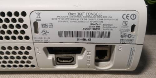 XBOX 360 CONSOLE (for spares or repairs)