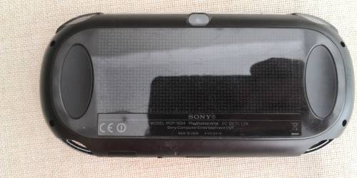 PS VITA (WIFI  PCH-1004) CONSOLE