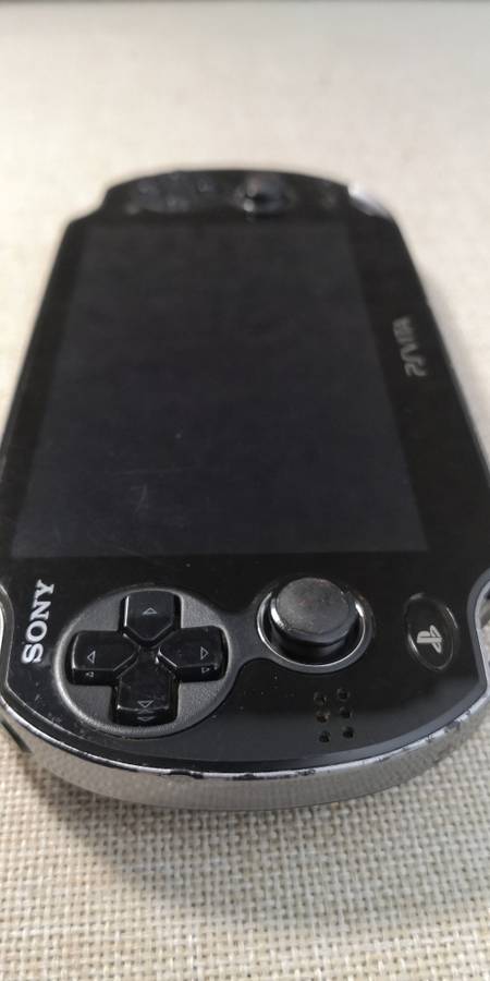 PS VITA (WIFI  PCH-1004) CONSOLE