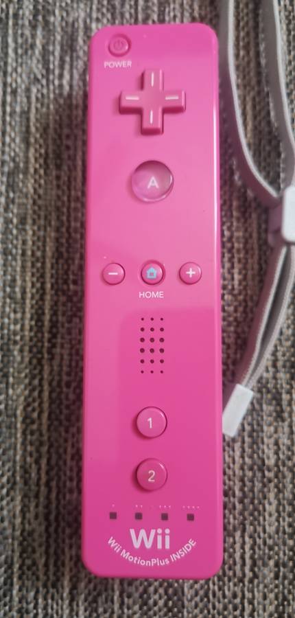 Genuine Nintendo WII Controller with Motion Plus (Pink)