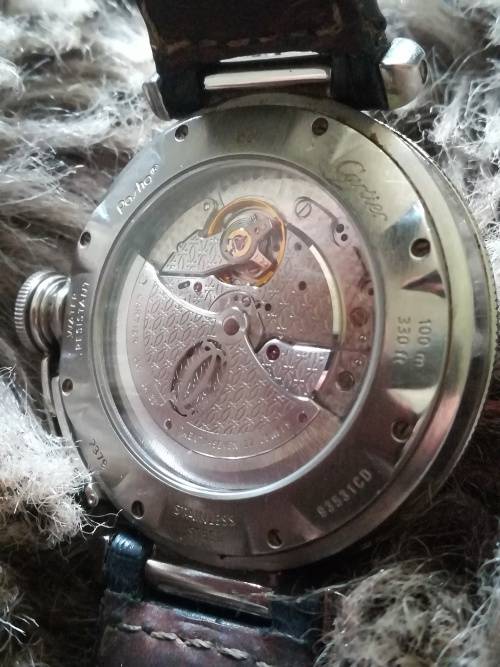 Cartier watch. Excellent condition. Works 100%. Giveaway! Can resell up to R55000.