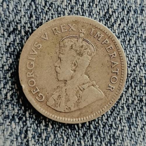 1924 Sixpence!! Rare!! R1-Start! Snap Friday!!