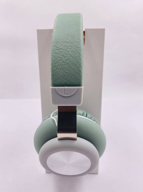 M670 headphones