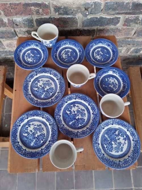 Vintage 12 piece  Blue and White English Ironstone tea set with side plates `Old Willow`