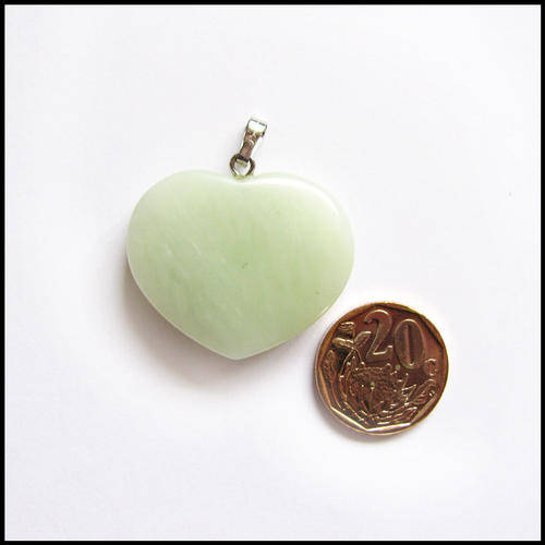 Jade Heart Pendant, 3cm
