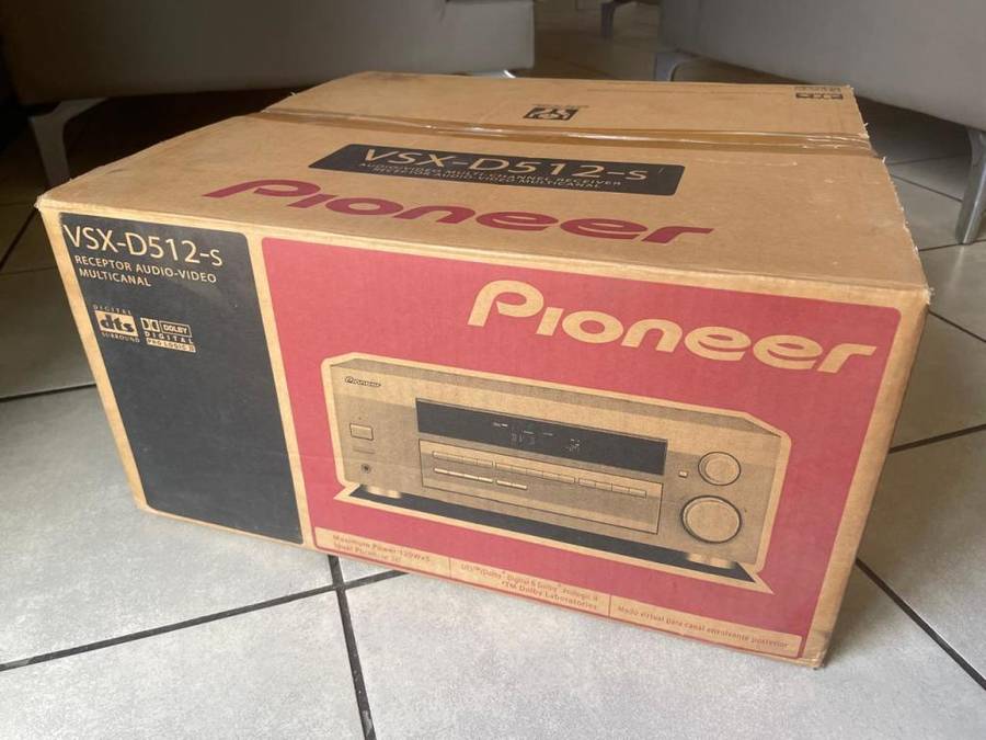 Pioneer Surround sound receiver - VSX-D512