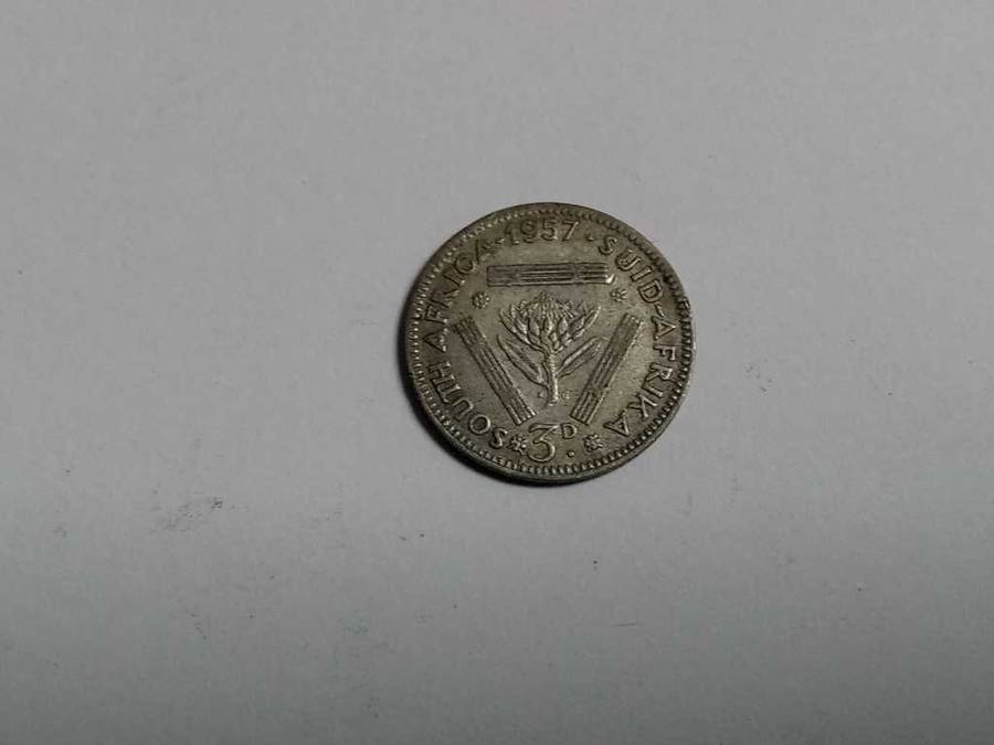 Union 1957 Threepence - Lamination ERROR