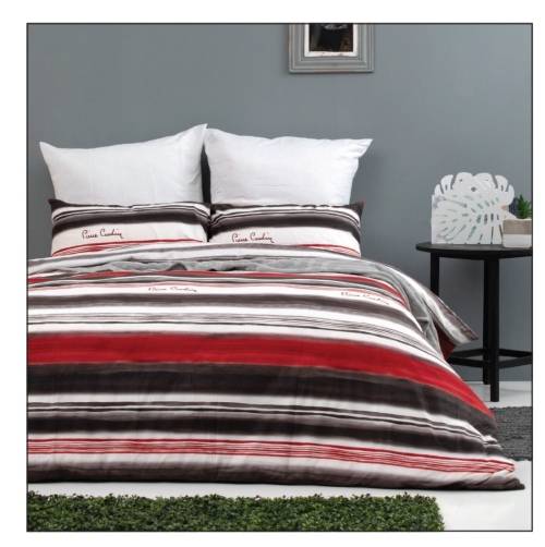 DUVET COVER SET ORIGINAL PIERRE CARDIN DUVET MARKET VALUE R650!!!
