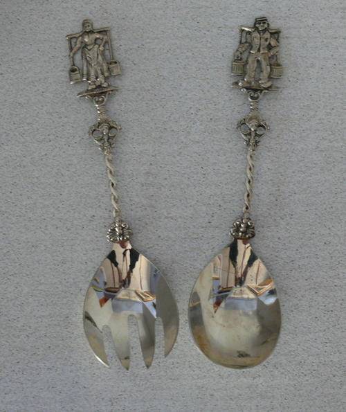 SILVER PLATED 2 PIECE SALAD SERVERS