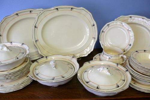 HUGE ALFRED MEAKIN ART DECO BONE CHINA DINNER SET - 39 pieces! - RARE & LOVELY!