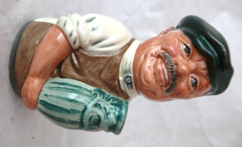 Royal Doulton Toby Jug: "ALBERT SAGGER - THE POTTER" D6745