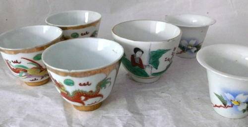 NICE JOB LOT OF 6 CHINESE TEA CUPS - HAND PAINTED - VERY OLD