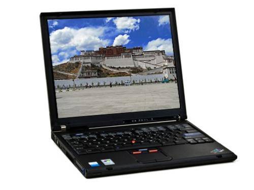 IBM THINKPAD T41 + FREE TARGUS BACKPACK!!