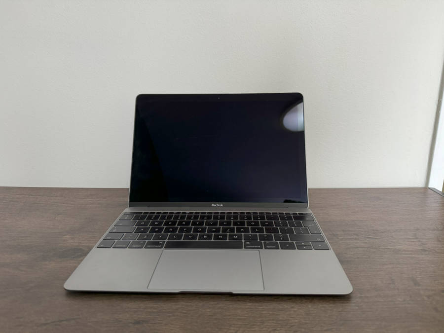 **BARGAIN BUY**BOXED APPLE MACBOOK RETINA 12` WITH 8GB RAM, 500SSD -WORTH 15k -GRAB IT @ JUST R4999!