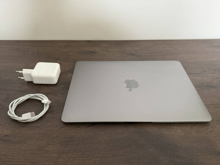 **BARGAIN BUY**BOXED APPLE MACBOOK RETINA 12` WITH 8GB RAM, 500SSD -WORTH 15k -GRAB IT @ JUST R4999!