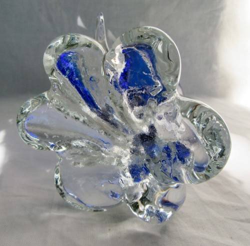 IMPRESSIVE LARGE MURANO STYLE COBALT BLUE AND CLEAR ARCHED DOLPHIN FIGURE VGC