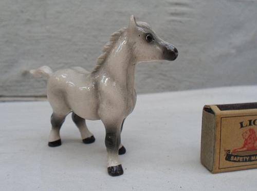 DELIGHTFUL SOUTH AFRICAN MADE CHEVAL PONY~RARE GREY COLOUR~DAPPLES