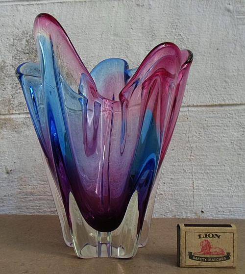 IMPRESSIVE LARGE MURANO MULTI-COLOURED VASE
