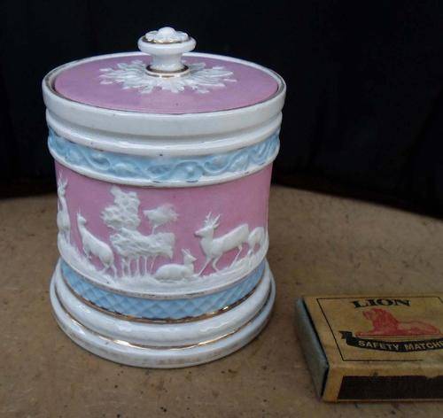 BEAUTIFUL ANTIQUE WEDGWOOD STYLE CYLINDRICAL JAR WITH COVER~PINK GROUND