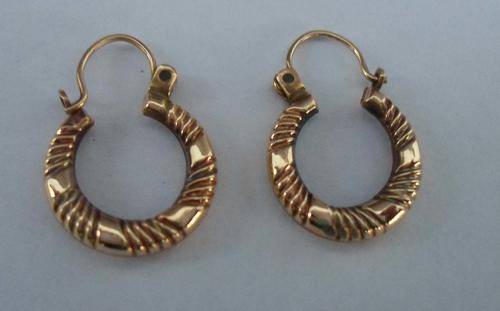 PAIR CLASSY 9CT GOLD PIERCED EAR FITTING EARRINGS~LIKE NEW