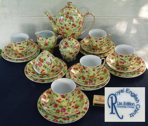 MAGNIFICENT~LIMITED EDITION~CHARLOTTE CHINTZ~FULL 23 PCE TEA SET~MINT CONDITION!!