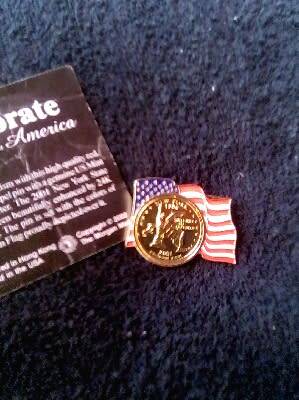 CRAZY ZERO START!!!! $$ All must GO!  - 2001 US MINT 24ct GENUINE QUARTER GOLD PLATED PIN