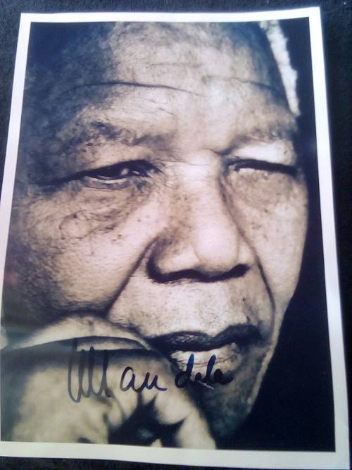 CRAZY ZERO START!!!! $$ All must GO!  - PRINTS!!! COPIES OF MANDELA SIGNATURE PHOTOGRAPHS X3