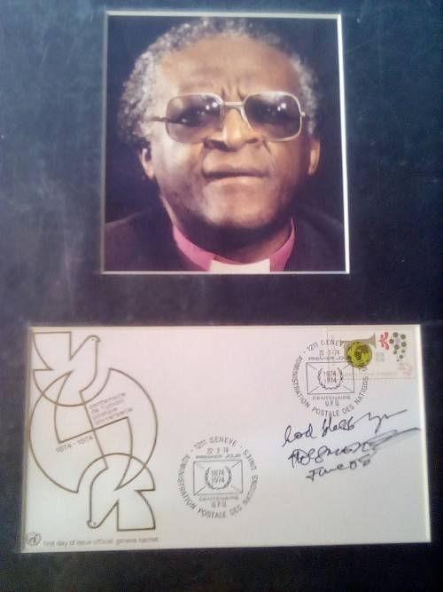 CRAZY ZERO START!!!! $$ All must GO!- CERTIFIED DESMOND TUTU AUTOGRAPH MOUNTED FOR FRAMING
