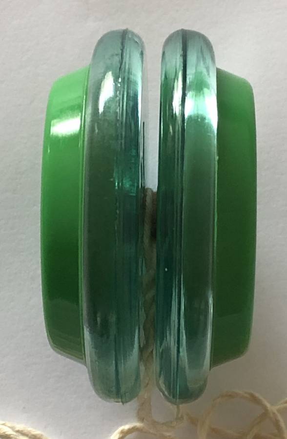 RARE ORIGINAL VINTAGE GENUINE RUSSELL SPRITE SUPER YO-YO WITH STRING