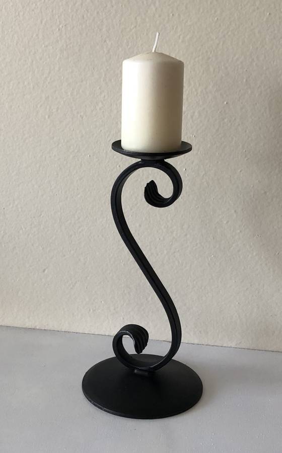 ELEGANT WROUGHT IRON S CURVE CANDLE STICK