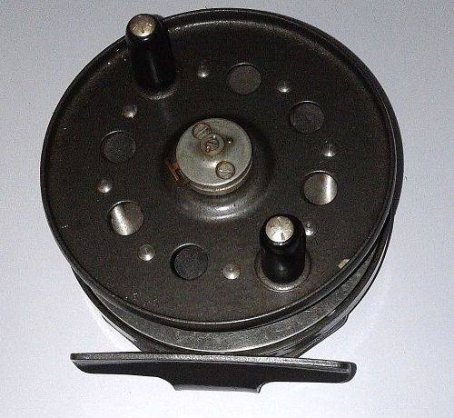 Vintage `Strike Right` Ultraflo Fishing Reel