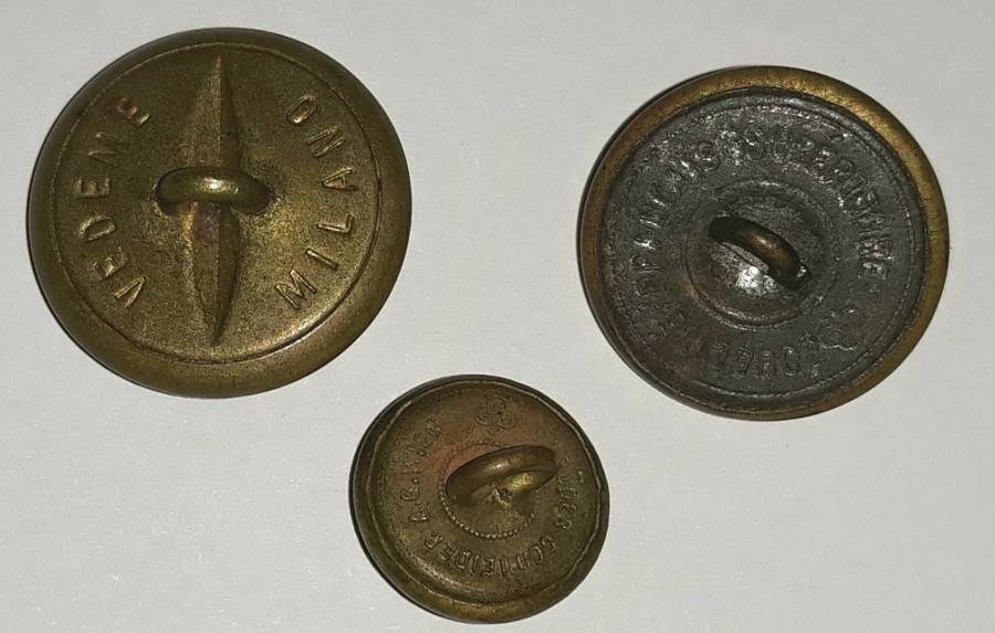 World War Two Italian Army Artillery Buttons