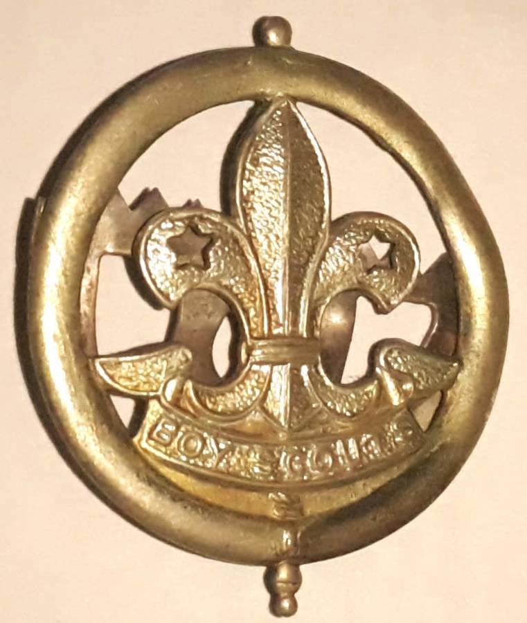 Vintage Boy Scouts Hat Plume Badge
