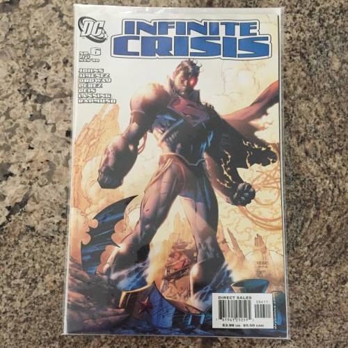 Infinite Crisis #6 - Lee Cover - Signed by George Perez