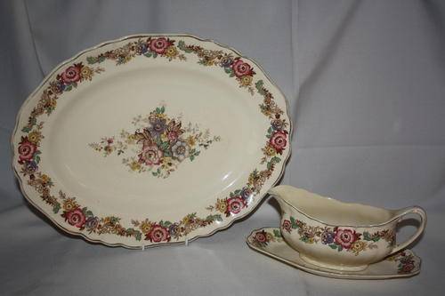J&G Meakin 36cm Platter with Gravy Boat and Saucer