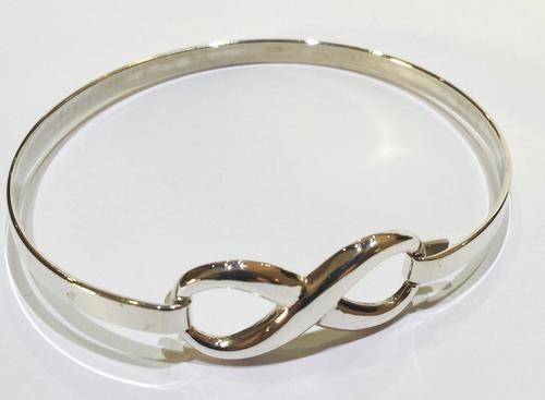 STERLING SILVER INFINITY BANGLE