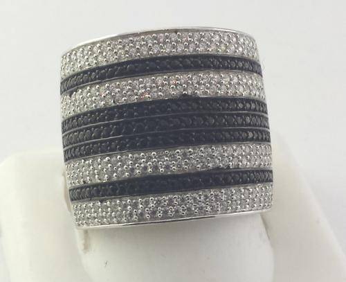 925 Sterling Silver Ring with Cubic Zirconia Stones