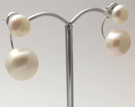 *STUNNING NEW* 18MM 925 STERLING SILVER EARRINGS (DOUBLE BALL) WITH FRESHWATER PEARLS