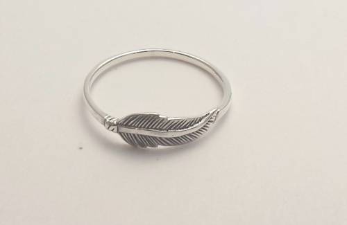 Beautiful Sterling Silver Feather ring