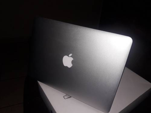 Macbook air,