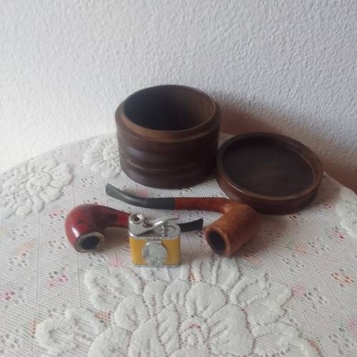 Vintage smoking pipes with tobacco holder and lighter