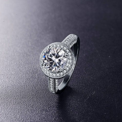 **ABSOLUTELY STUNNING**REAL PLATINUM PLATED RING SIZE 8/18.1MM