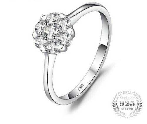 ** GORGEOUS** STERLING SILVER CUBIC ZIRCONIA RING SIZE P/8/18.1MM