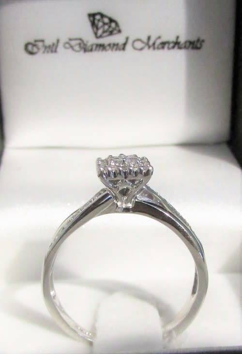 Ultra Sparkly White Gold Diamond ring valued at ( R28 528 ), with valuation certificate.