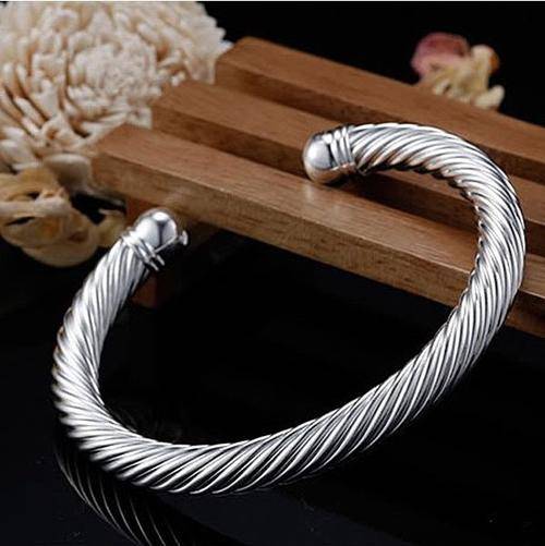 POSTAGE R55,00*** 925 STAMPED SILVER PLATED TWISTED ROPE CUFF BRACELET**R350.00 VALUE**